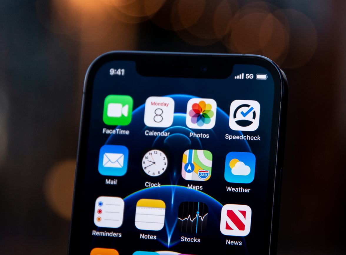 临高苹果手机维修分享为什么 iPhone 12 在冬季会自动关机 