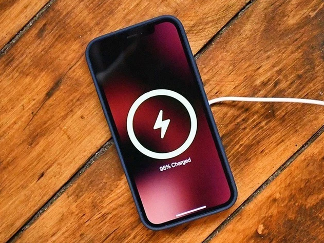 临高苹果手机维修分享iPhone 12可以随便充电吗 
